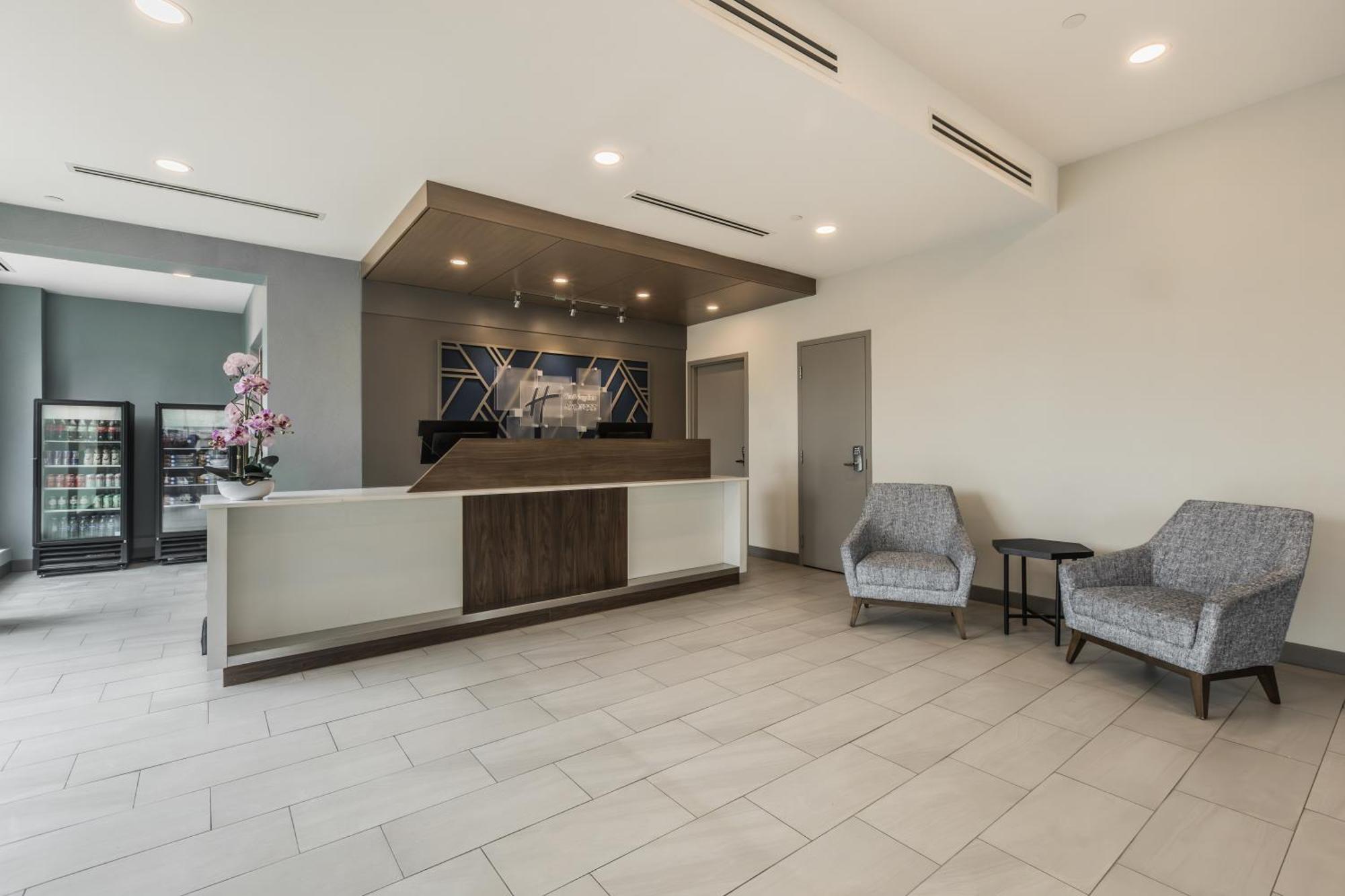 Holiday Inn Express Toronto-North York By Ihg Экстерьер фото