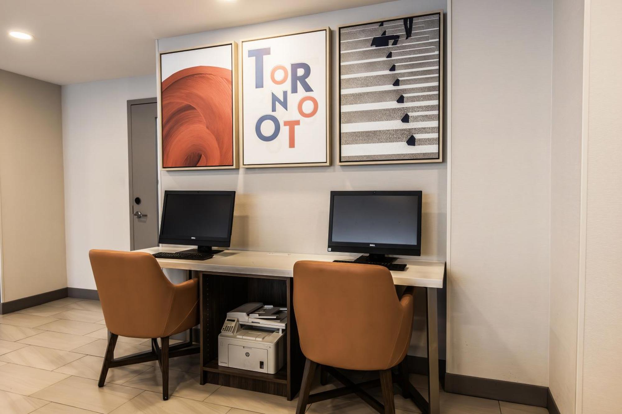 Holiday Inn Express Toronto-North York By Ihg Экстерьер фото